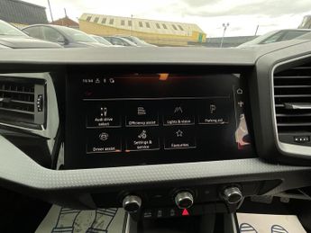 Audi A1 SPORT 30 TFSI S-A