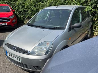 Ford Fiesta 1.6 Ghia 5dr