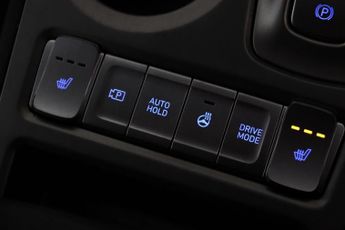 Hyundai KONA 64kWh Premium Auto 5dr (10.5kW Charger)