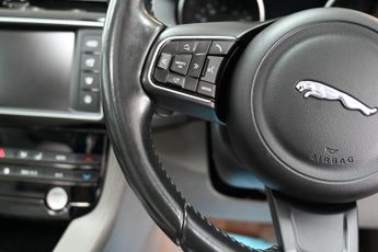 JAGUAR F-PACE 2.0 D180 Portfolio SUV 5dr Diesel Auto AWD Euro 6 (s/s) (180 ps)
