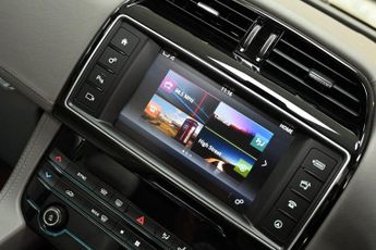 JAGUAR F-PACE 2.0 D180 Portfolio SUV 5dr Diesel Auto AWD Euro 6 (s/s) (180 ps)