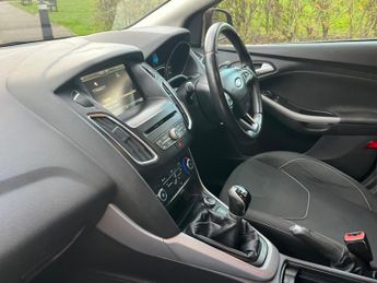 Ford Focus 1.0T EcoBoost Zetec Euro 6 (s/s) 5dr
