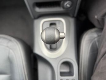 Nissan Qashqai 1.6 Tekna CVT 2WD Euro 5 5dr (AVM)