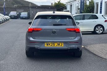 Volkswagen Golf 1.5 eTSI 150 R-Line 5dr DSG