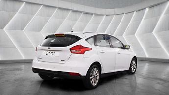 Ford Focus 1.0T EcoBoost Titanium Auto Euro 6 (s/s) 5dr