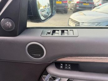 Land Rover Discovery 3.0 TD V6 HSE Auto 4WD Euro 6 (s/s) 5dr