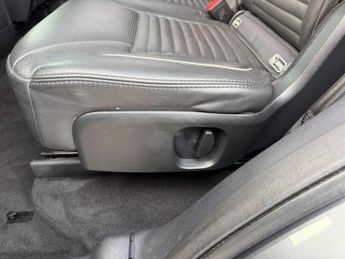 Land Rover Discovery 3.0 TD V6 HSE Auto 4WD Euro 6 (s/s) 5dr