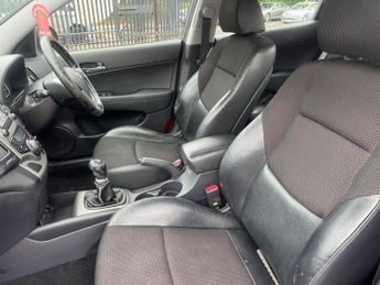 Hyundai i30 1.6 CRDi Premium Euro 4 5dr