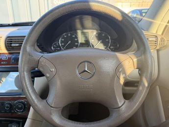 Mercedes-Benz C Class 2.1 C200 CDI Elegance SE 4dr
