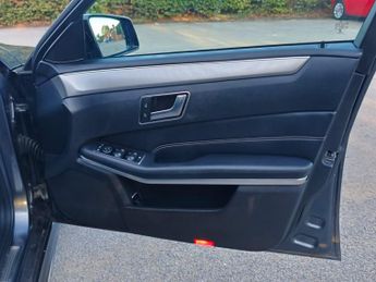 Mercedes-Benz E Class 2.1 E220 BlueTEC AMG Night Edition G-Tronic+ Euro 6 (s/s) 5dr
