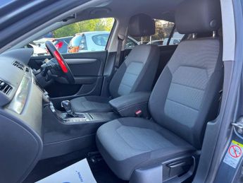 Volkswagen Passat 2.0 TDI BlueMotion Tech Highline DSG Euro 5 (s/s) 4dr