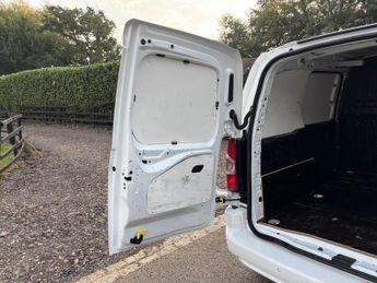Vauxhall Combo 1.6 Turbo D 2300 Sportive L1 H1 Euro 6 (s/s) 4dr