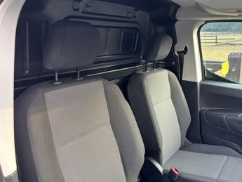 Vauxhall Combo 1.6 Turbo D 2300 Sportive L1 H1 Euro 6 (s/s) 4dr