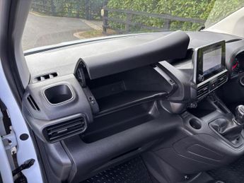 Vauxhall Combo 1.6 Turbo D 2300 Sportive L1 H1 Euro 6 (s/s) 4dr