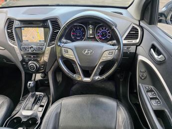 Hyundai Santa Fe 2.2 CRDi Premium SE SUV 5dr Diesel Auto 4WD Euro 5 (7 seat) (194