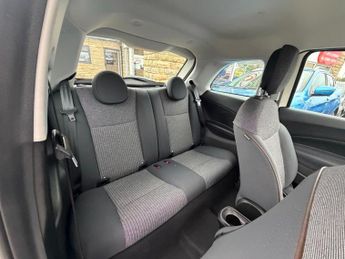 Fiat 500e 42kWh Icon Auto 3dr