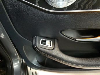 Mercedes-Benz GLC 2.0 GLC250 AMG Line (Premium Plus) G-Tronic+ 4MATIC Euro 6 (s/s)