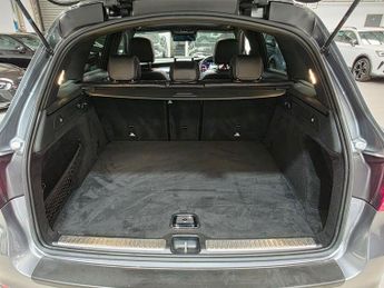 Mercedes-Benz GLC 2.0 GLC250 AMG Line (Premium Plus) G-Tronic+ 4MATIC Euro 6 (s/s)