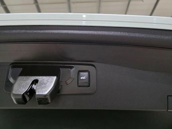Renault Austral 1.2 E-TECH techno esprit Alpine Auto Euro 6 (s/s) 5dr