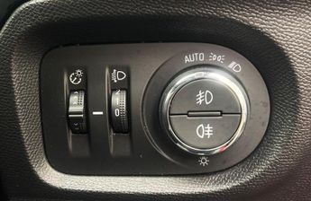 Vauxhall Corsa Electric 50kWh SRi Nav Premium Auto 5dr (7.4Kw Charger)