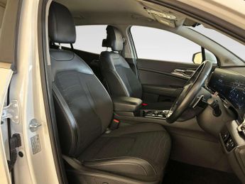 Kia Sportage 1.6 h T-GDi 3 SUV 5dr Petrol Hybrid Auto Euro 6 (s/s) (226 bhp)
