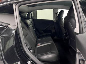 Tesla Model Y (Dual Motor) Long Range SUV 5dr Electric Auto 4WDE (384 bhp)