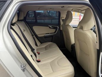 Volvo V60 Cross Country 2.0 D4 Auto AWD Euro 6 (s/s) 5dr