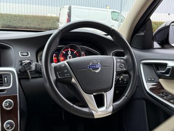 Volvo V60 Cross Country 2.0 D4 Auto AWD Euro 6 (s/s) 5dr