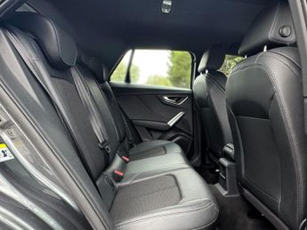 Audi Q2 2.0 TDI S line S Tronic quattro Euro 6 (s/s) 5dr