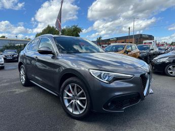 Alfa Romeo Stelvio 2.2 TD Speciale Auto Q4 AWD Euro 6 (s/s) 5dr