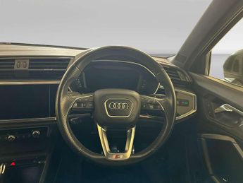 Audi Q3 2.0 TDI 35 S line SUV 5dr Diesel S Tronic Euro 6 (s/s) (150 ps)
