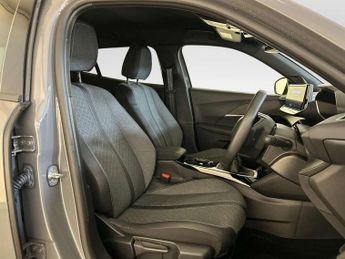 Peugeot 2008 1.2 PureTech Allure SUV 5dr Petrol Manual Euro 6 (s/s) (130 ps)