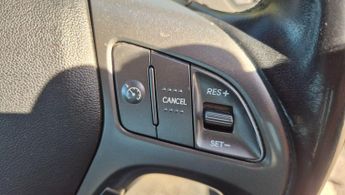 Hyundai ix35 2.0 CRDi SE Auto 4WD Euro 5 5dr
