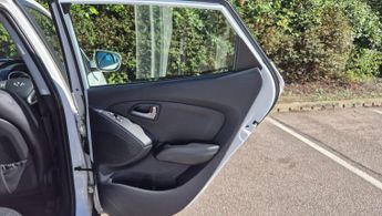 Hyundai ix35 2.0 CRDi SE Auto 4WD Euro 5 5dr