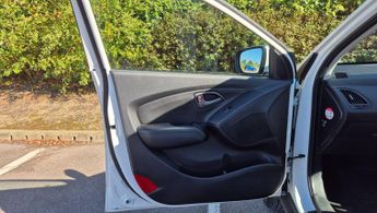 Hyundai ix35 2.0 CRDi SE Auto 4WD Euro 5 5dr