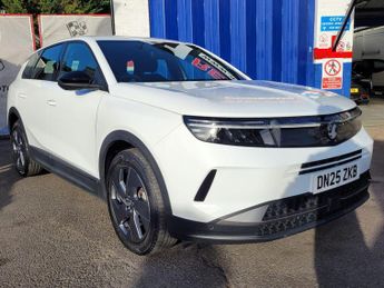 Vauxhall Grandland 1.2 Design SUV 5dr Petrol Hybrid e-DCT Euro 6 (s/s) (136 ps)