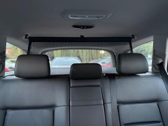Mercedes-Benz E Class 1.8 E250 CGI BlueEfficiency SE Tiptronic Euro 5 5dr