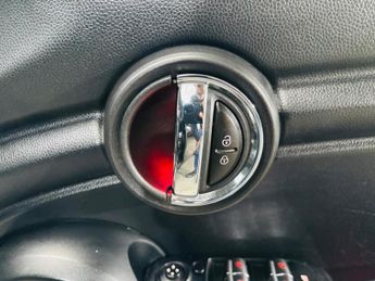 MINI Hatch 1.5 Cooper D Euro 6 (s/s) 5dr