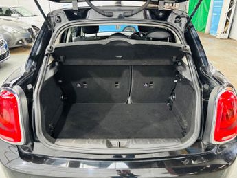 MINI Hatch 1.5 Cooper D Euro 6 (s/s) 5dr