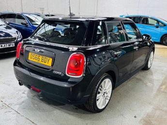 MINI Hatch 1.5 Cooper D Euro 6 (s/s) 5dr