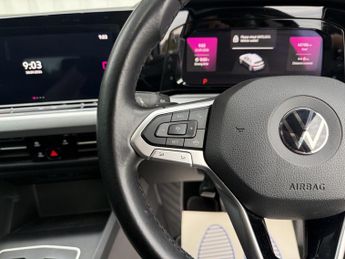 Volkswagen Golf 1.5 eTSI MHEV Life DSG Euro 6 (s/s) 5dr