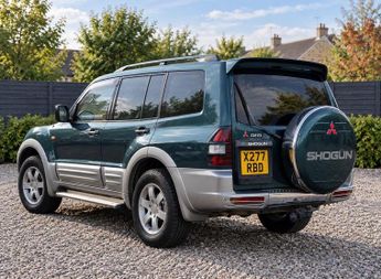 Mitsubishi Shogun 3.2 TD DI-D GLS 5dr