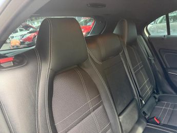 Mercedes-Benz A Class 1.6 A180 Sport Hatchback 5dr Petrol 7G-DCT Euro 6 (s/s) (122 ps)