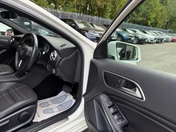 Mercedes-Benz A Class 1.6 A180 Sport Hatchback 5dr Petrol 7G-DCT Euro 6 (s/s) (122 ps)