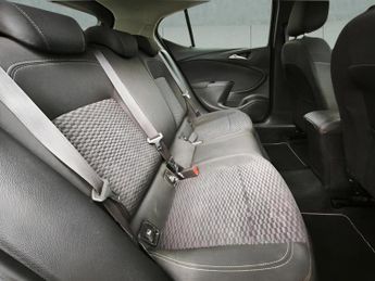 Vauxhall Astra 1.4i Turbo SRi Auto Euro 6 (s/s) 5dr