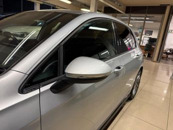 Volkswagen Golf 1.5 eTSI MHEV R-Line DSG Euro 6 (s/s) 5dr