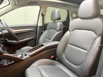 MG MG ZS 72.6kWh Trophy Long Range Auto 5dr