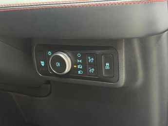 Ford Mustang Mach-E Standard Range 70kWh AWD 5dr