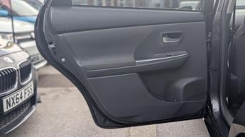 Toyota Prius 1.8 VVT-h T Spirit CVT Euro 5 (s/s) 5dr