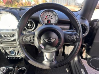 MINI Convertible 1.6 Cooper S Euro 5 (s/s) 2dr
